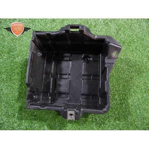 Cover battery compartment Gilera GP 800 2006 2013