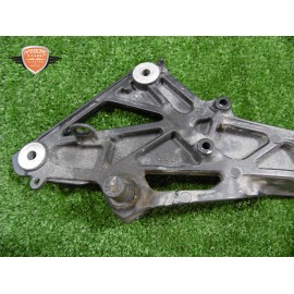 Supporto pedana poggiapiedi anteriore destra Honda CBR 600 F ABS 2010 2013