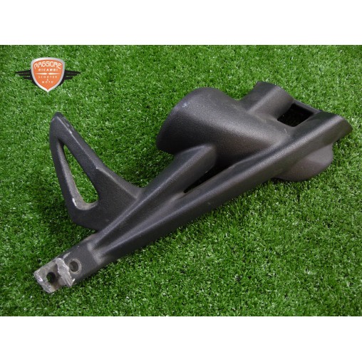 Supporto poggiapiede posteriore destro Triumph Street Triple 675 R 2009 2012