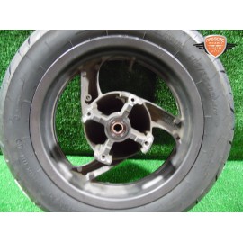 Girar la llanta delantera Honda Forza 250 X 2005 2007