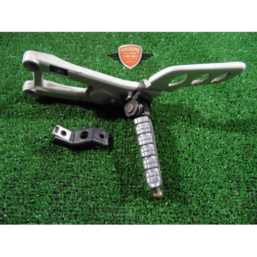 Front left platform support Derby GPR 125 4V 2009 2015 Front left platform support Derby GPR 125 4V 2009 2015