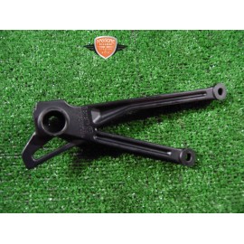 Supporto poggiapiede posteriore destro Benelli Tornado TNT 899 Naked TRE 2008 2011