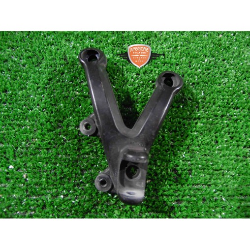 Supporto poggiapiedi anteriore destra Benelli Tornado TNT 899 Naked TRE 2008 2011