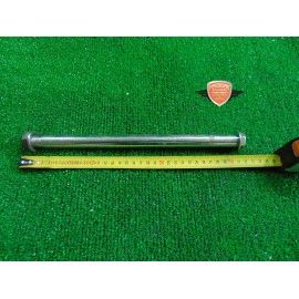 Rear wheel pin Kawasaki Versys 650 2010 2013