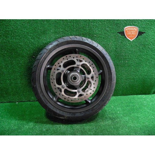 Girar la llanta delantera Gilera GP 800 2006 2013