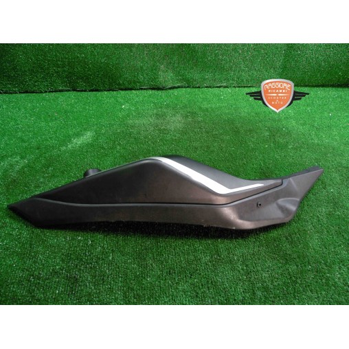 Cárcasa carenado codón derecho Benelli BN 302 2014 2016