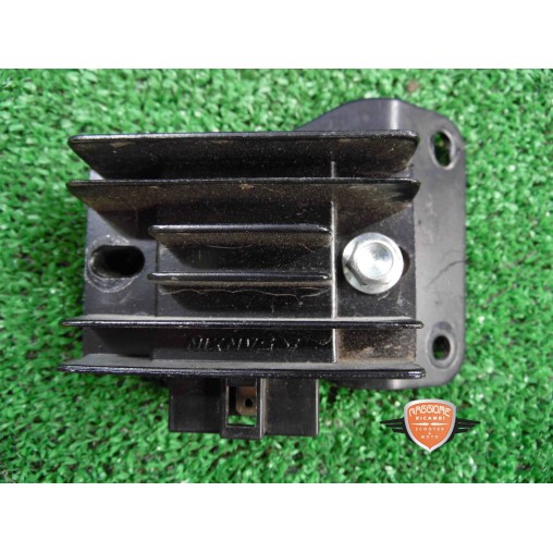 Régulateur de tension Benelli TNT 125 2018 2020