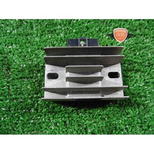 Régulateur de tension Gilera Runner 125 VX 2002 2005