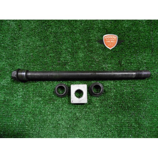 Rear wheel pin Benelli BN 302 2017