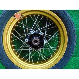 Girar el círculo trasero Ducati Scrambler 800 Desert Sled 2021 2022