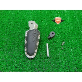 Poggiapiedi posteriore sinistro Ducati Scrambler 800 Desert Sled 2021 2022