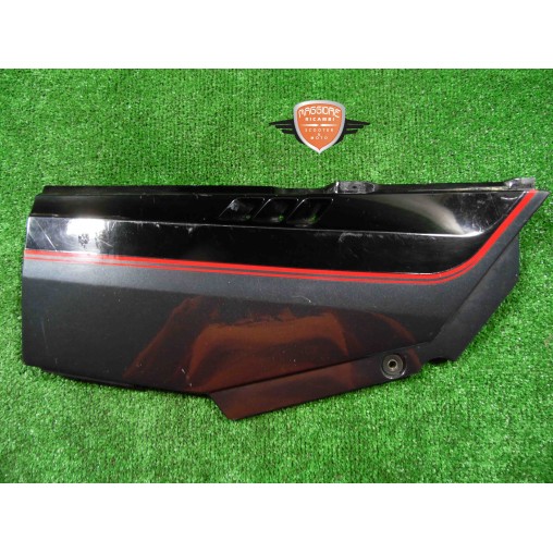 Carrocería debajo del asiento derecho Kawasaki GPX 750 R 1987 1990