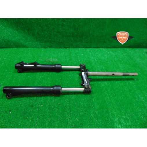 Tube fourche pontet de fourche inférieur SYM Symphony 200 ST CBS 2015 2017
