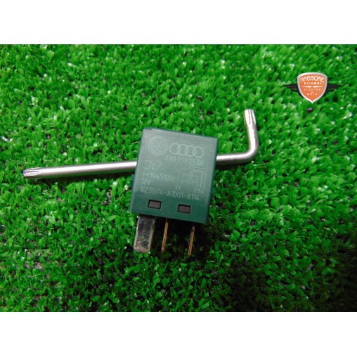 Relay turn signal 655 Audi