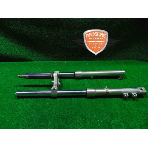 Fork slider lower fork cross brace Suzuki LS 650 Savage 1993 1998