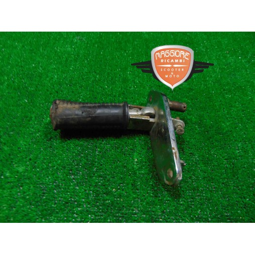 Reposapiés delantero derecho Suzuki LS 650 Savage 1993 1998