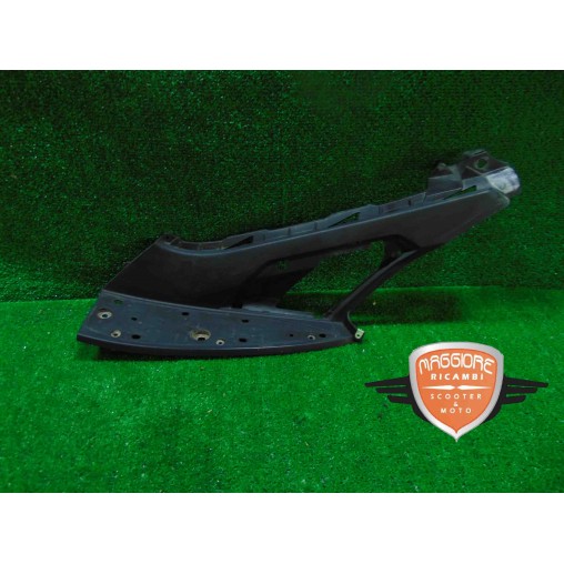 Plaque pour repose-pied gauche Peugeot Geopolis 500 2008 2012