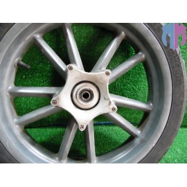 Drehen der vorderen Felge Piaggio Carnaby 125 2007 2011