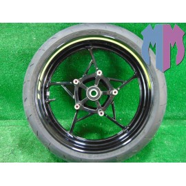 Drehen der vorderen Felge Kawasaki Z 900 2021 2024