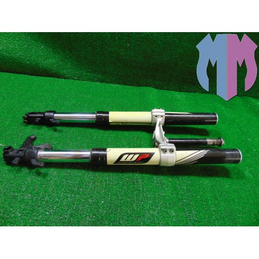 Tubo deslizante puente horquilla inferior KTM Duke 125 NO ABS 2010 2012