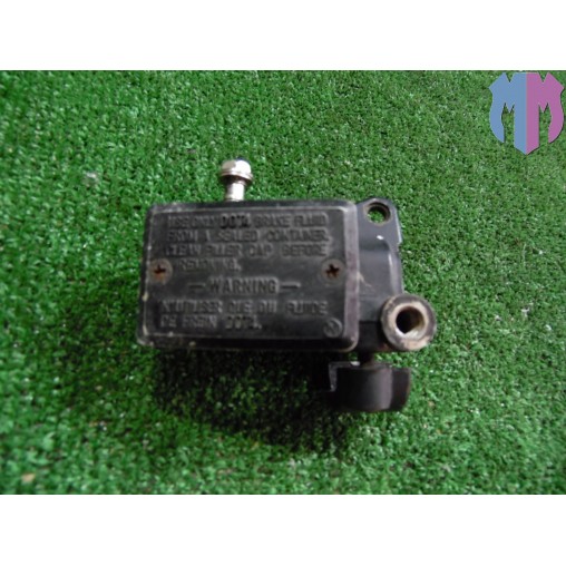 Bomba de freno delantera derecha Kawasaki KLE 500 2001 2004