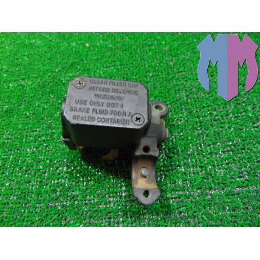 Bomba de freno delantera derecha Yamaha X-Max 250 2005 2007
