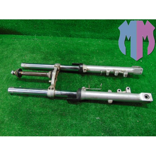 Tubo deslizante puente horquilla inferior Kawasaki ZR-7 1999 2004
