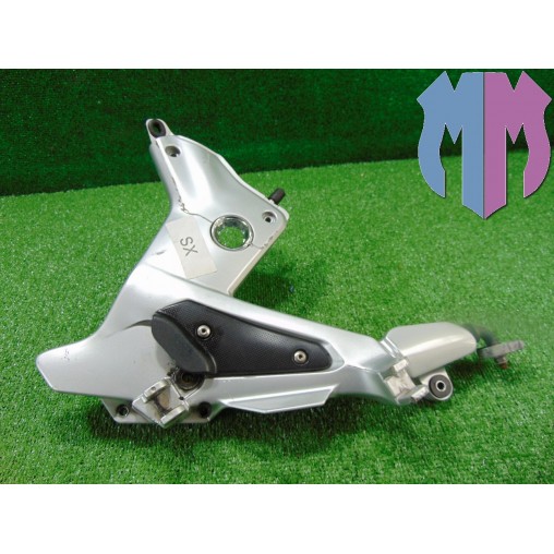 Estribo reposapiés trasero izquierdo Moto Guzzi Norge 1200 2006 2010